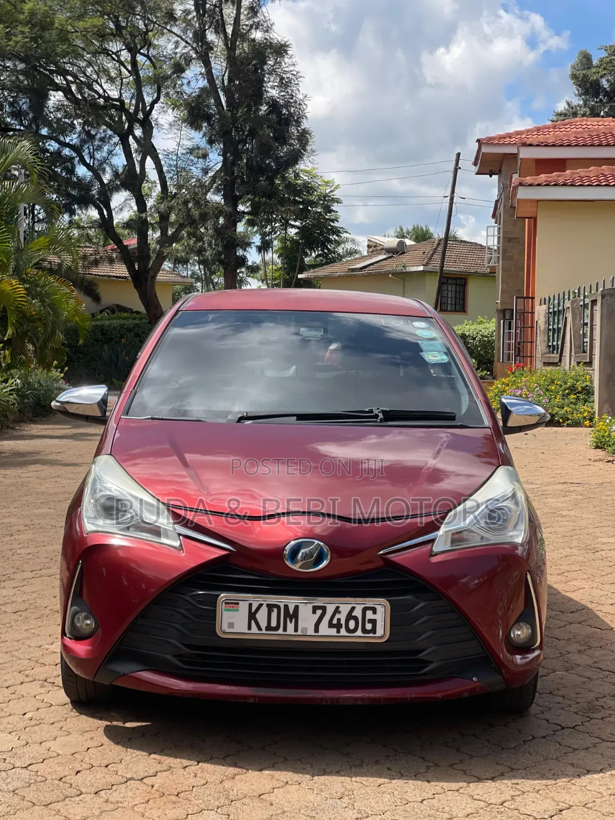 Toyota Vitz 2017 Red