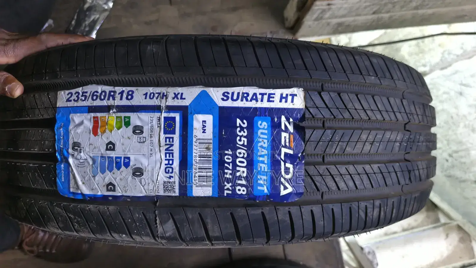 235/60r18 Zelda