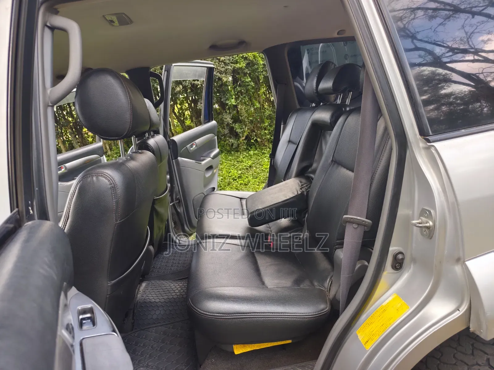 Toyota Land Cruiser Prado 2.7 5dr 2004 Silver
