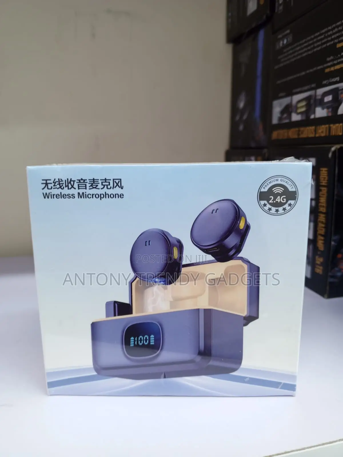 Q8 Clip-on Wireless Mic for Android iPhone Interviews