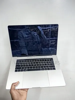 Laptop Apple MacBook 2016 8GB Intel Core i5 SSD 256GB