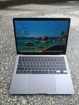 Laptop Apple MacBook Pro 2020 M1 16GB Apple M1 Pro SSD 512GB