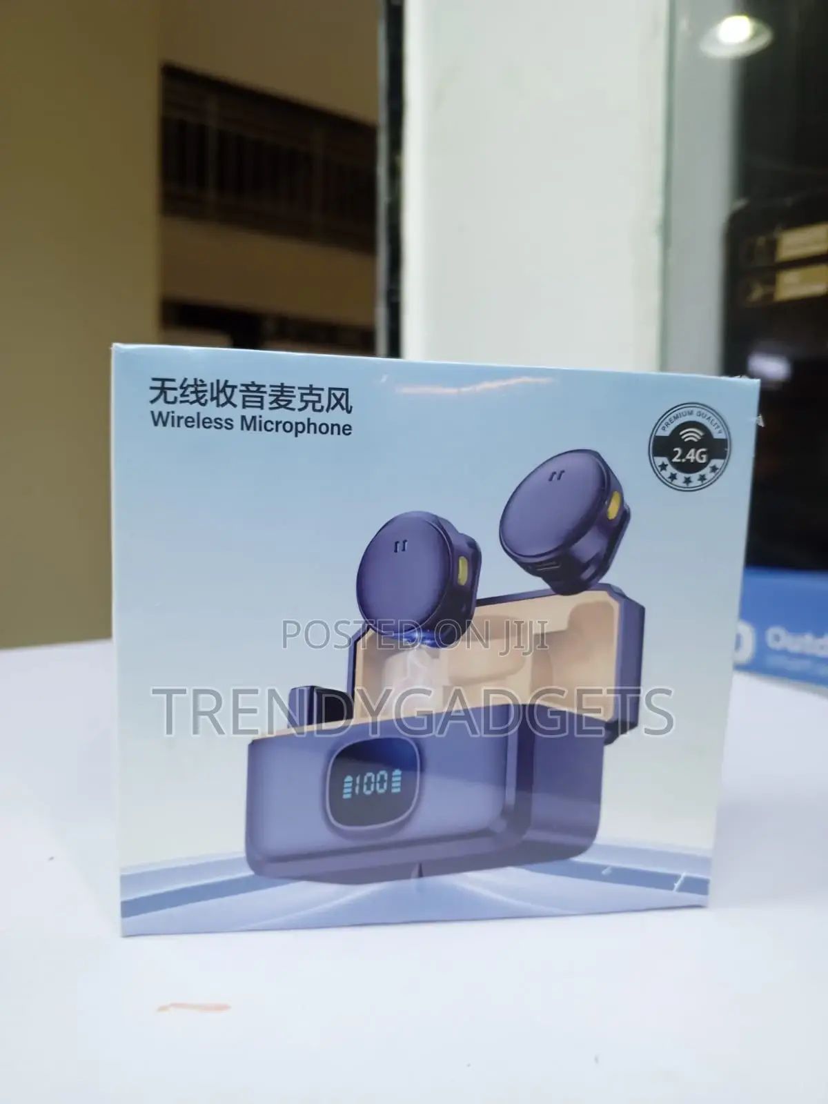 Q8 Magnetic Clip-on Wireless Mic 20m Audio Recording