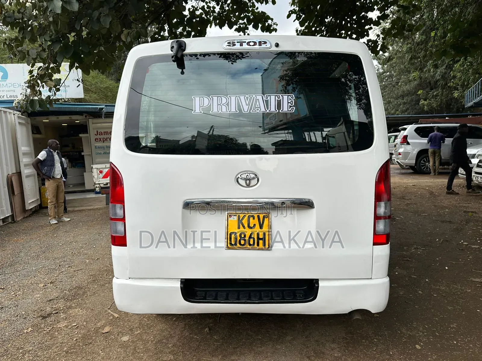 Toyota HiAce 2012 White