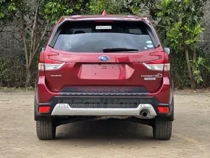 Subaru Forester 2019 White