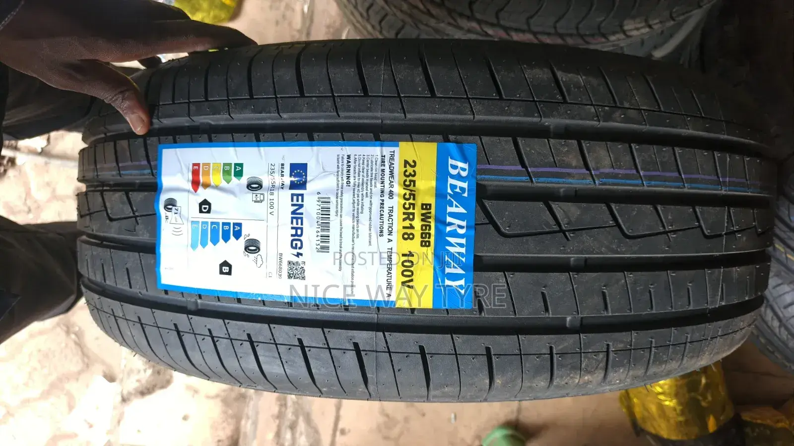 235/55r18 Bearway