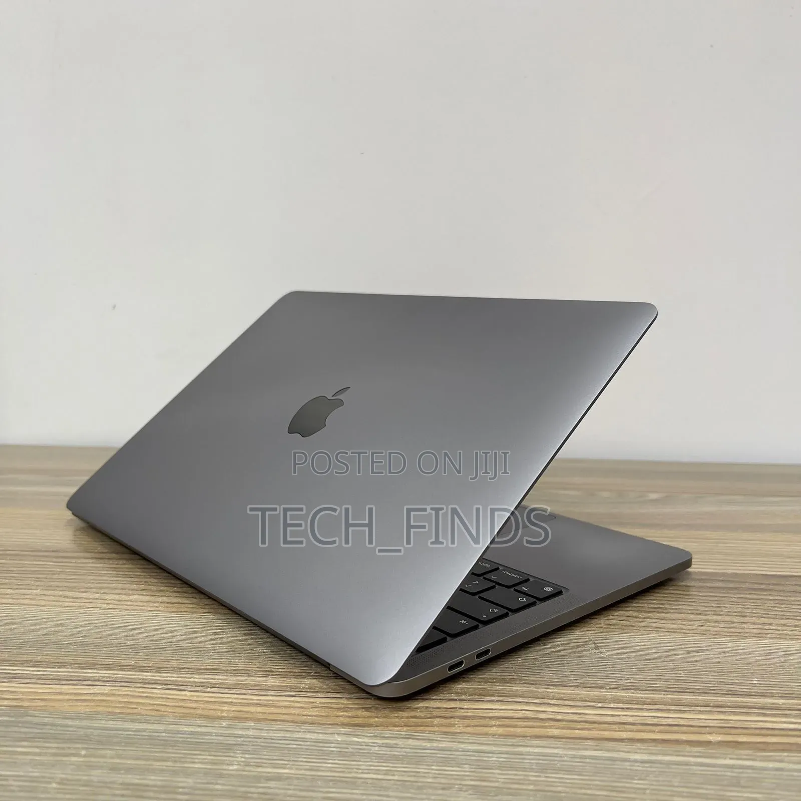 Laptop Apple MacBook Pro 2021 M1 8GB Apple M1 SSD 256GB