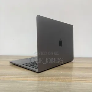 Laptop Apple MacBook Pro 2021 M1 8GB Apple M1 SSD 256GB