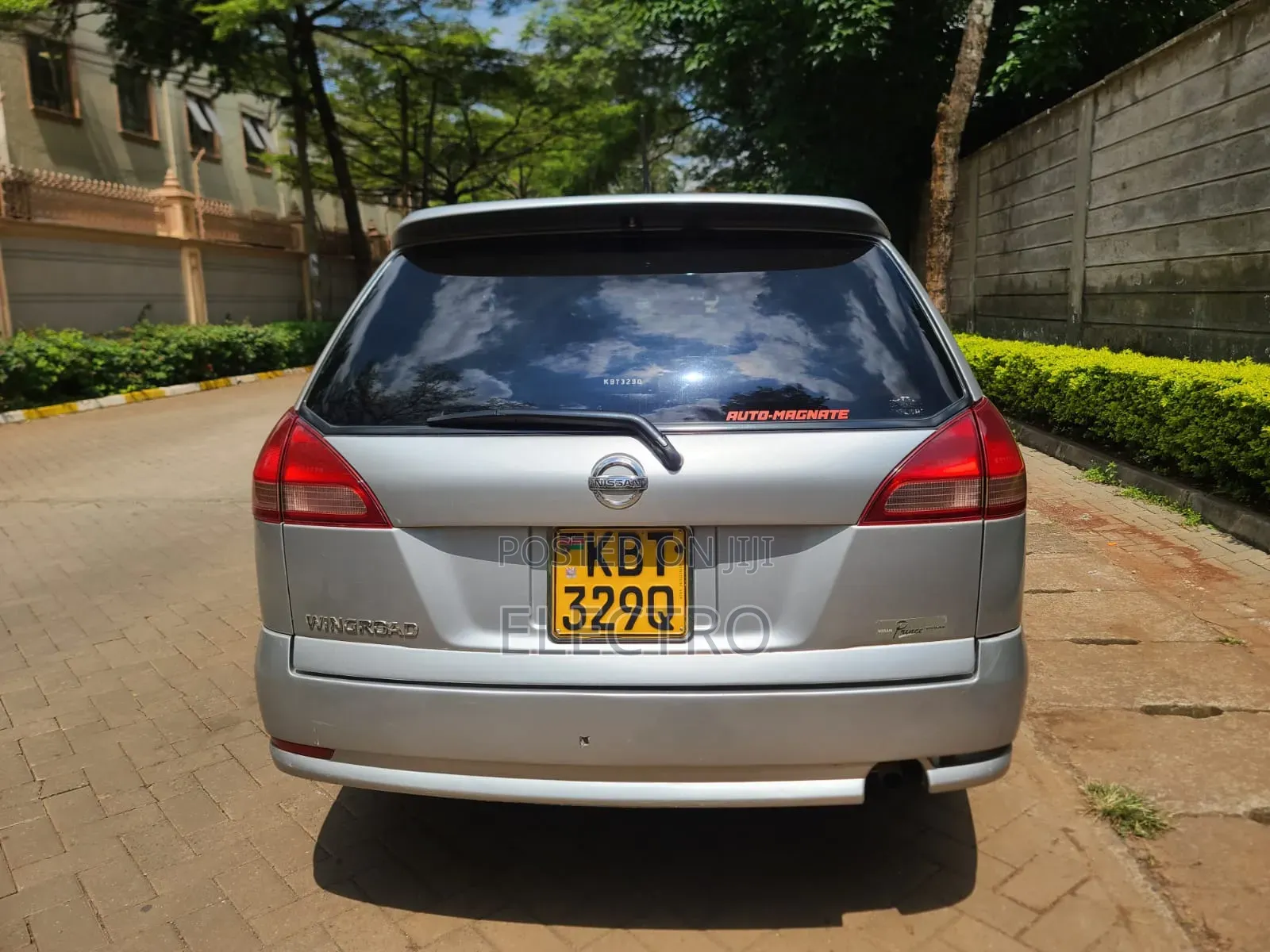Nissan Wingroad 2005 Silver