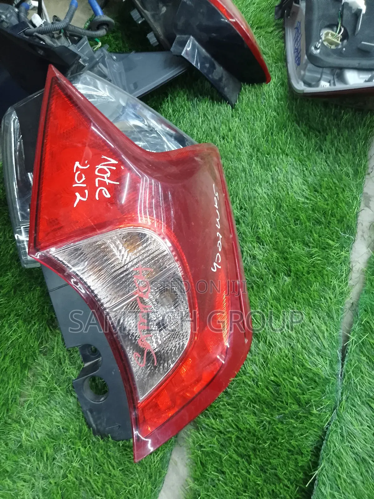 Nissan Note 2012 Tail Lights