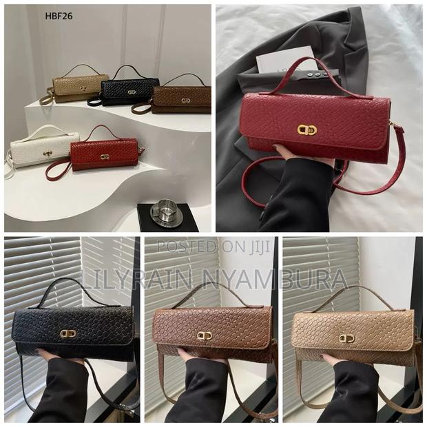 Ladies Hand Bags - thumbnail 4