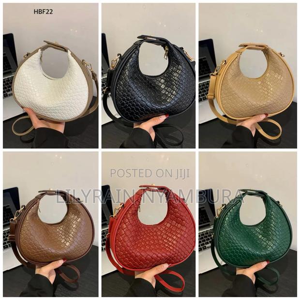 Ladies Hand Bags - thumbnail 8