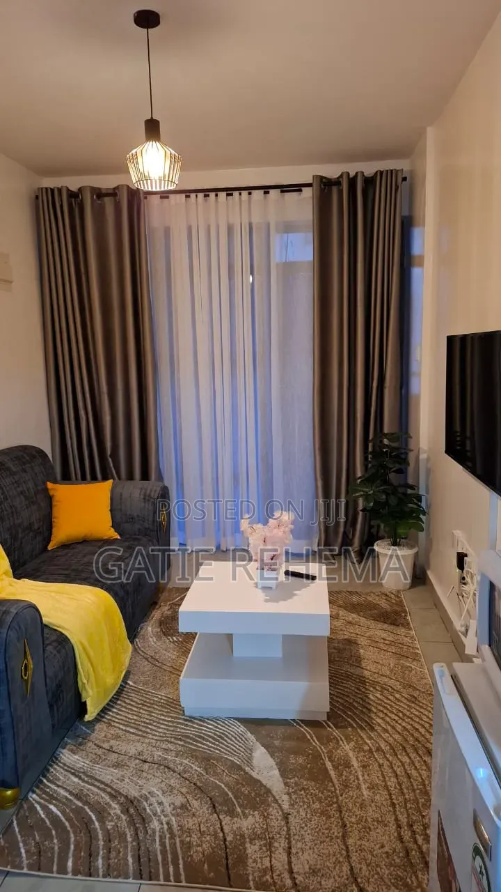 Stylish Airbnb Close to TRM Mall