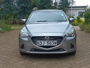 Mazda Demio 2016 Silver