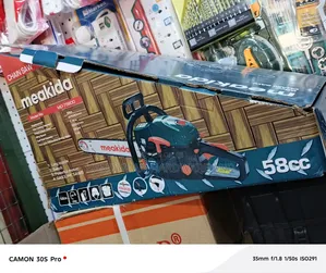 Gasoline/ Petrol Engine Chainsaw/Powersaw