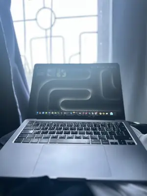 Laptop Apple MacBook Pro 2020 16GB Intel Core i5 SSD 1T