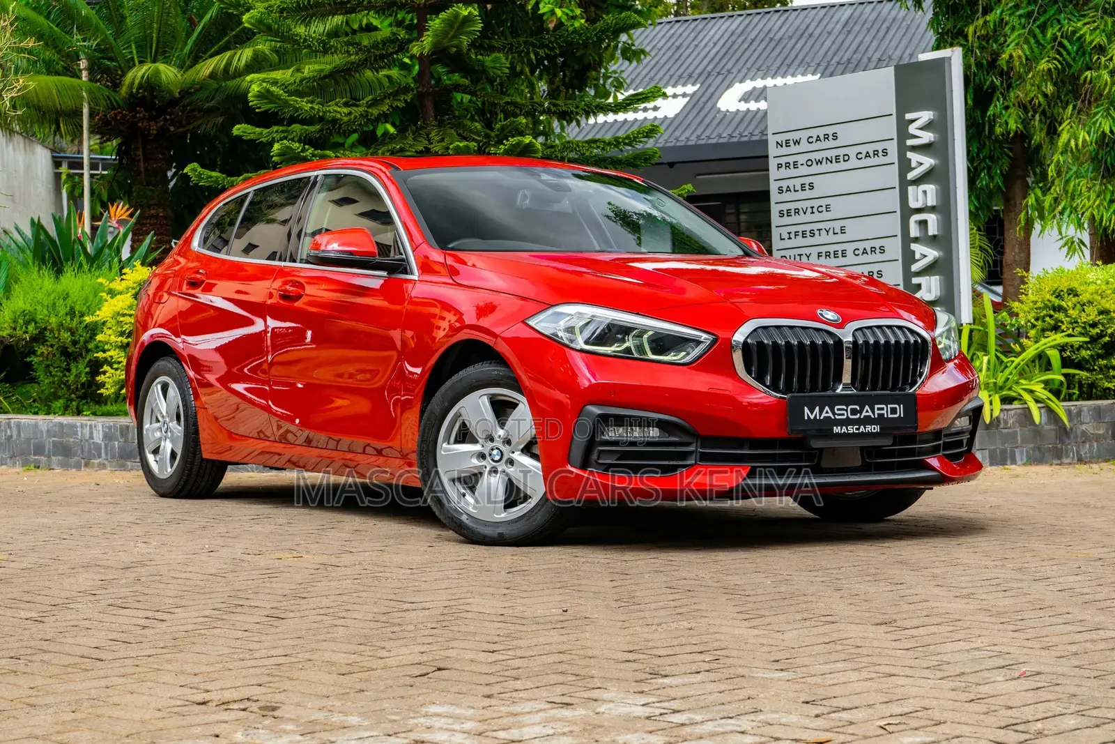 BMW 118i 2019 Red