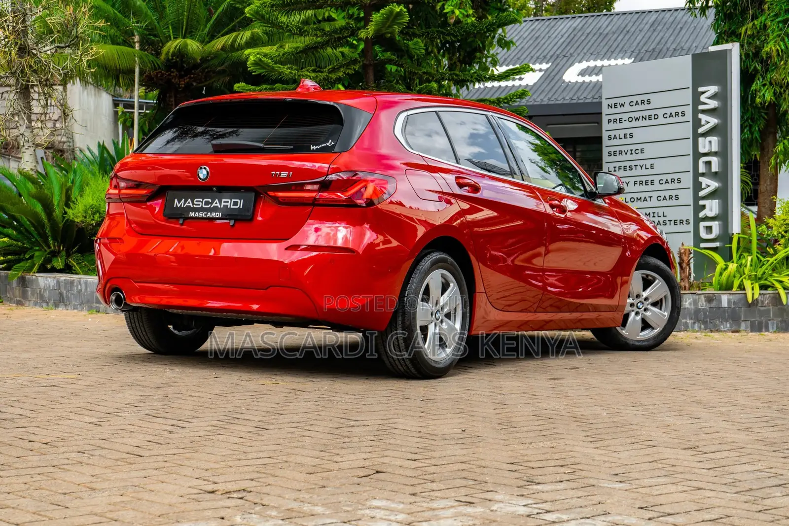 BMW 118i 2019 Red