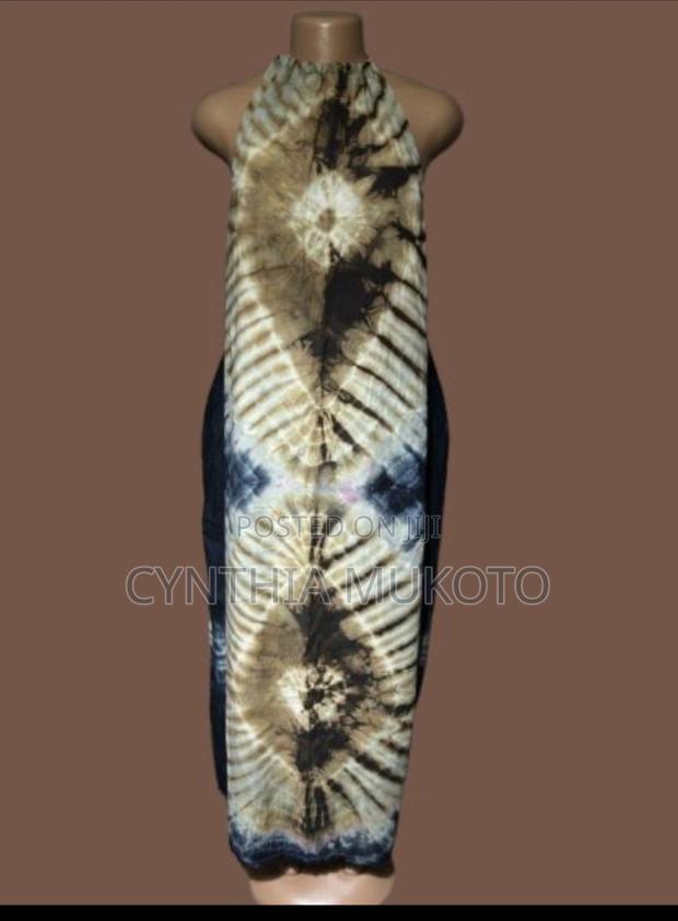 Backless Dera - thumbnail 4