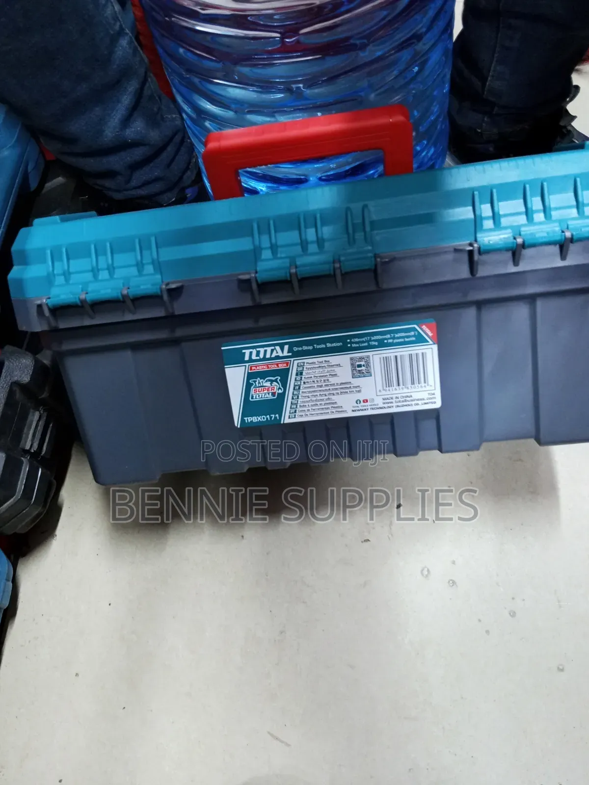 Total Tool Box 17"