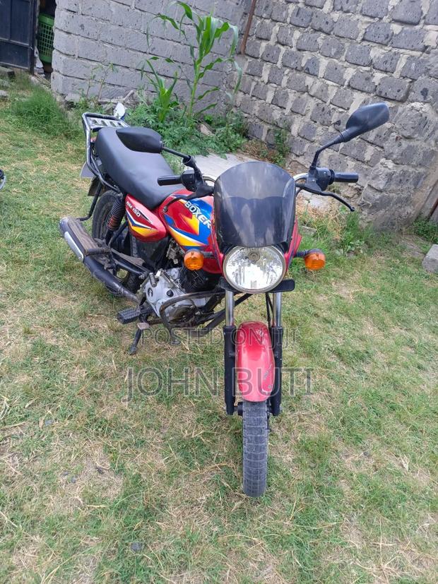 Bajaj Boxer 150 UG 2024 Red - main view