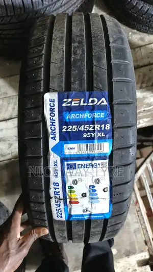 225/45r18 Zelda