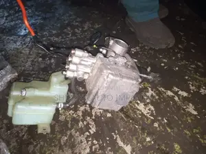 Toyota Yaris / Prius Abs Brake Pump Original Ex-Japan