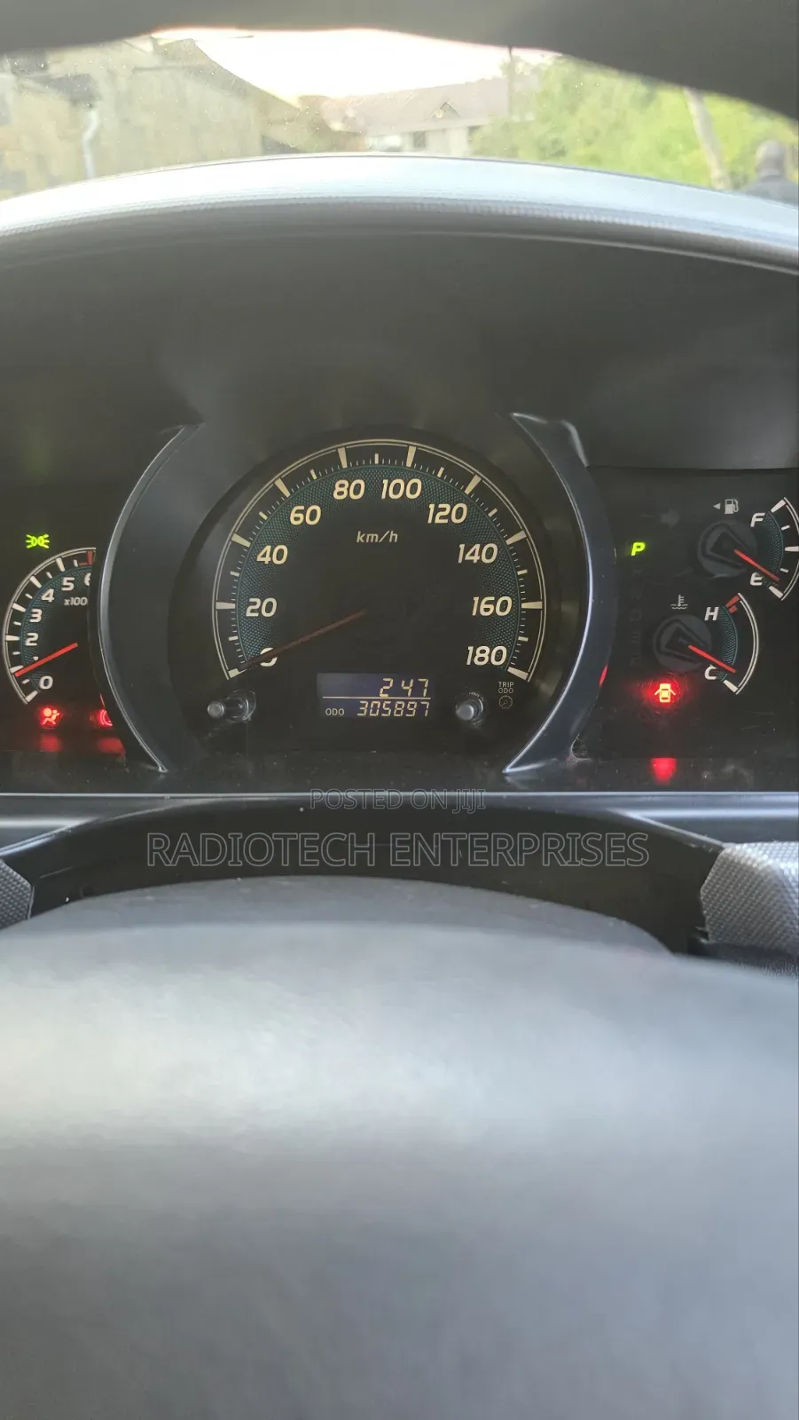 Toyota HiAce 2013 Silver