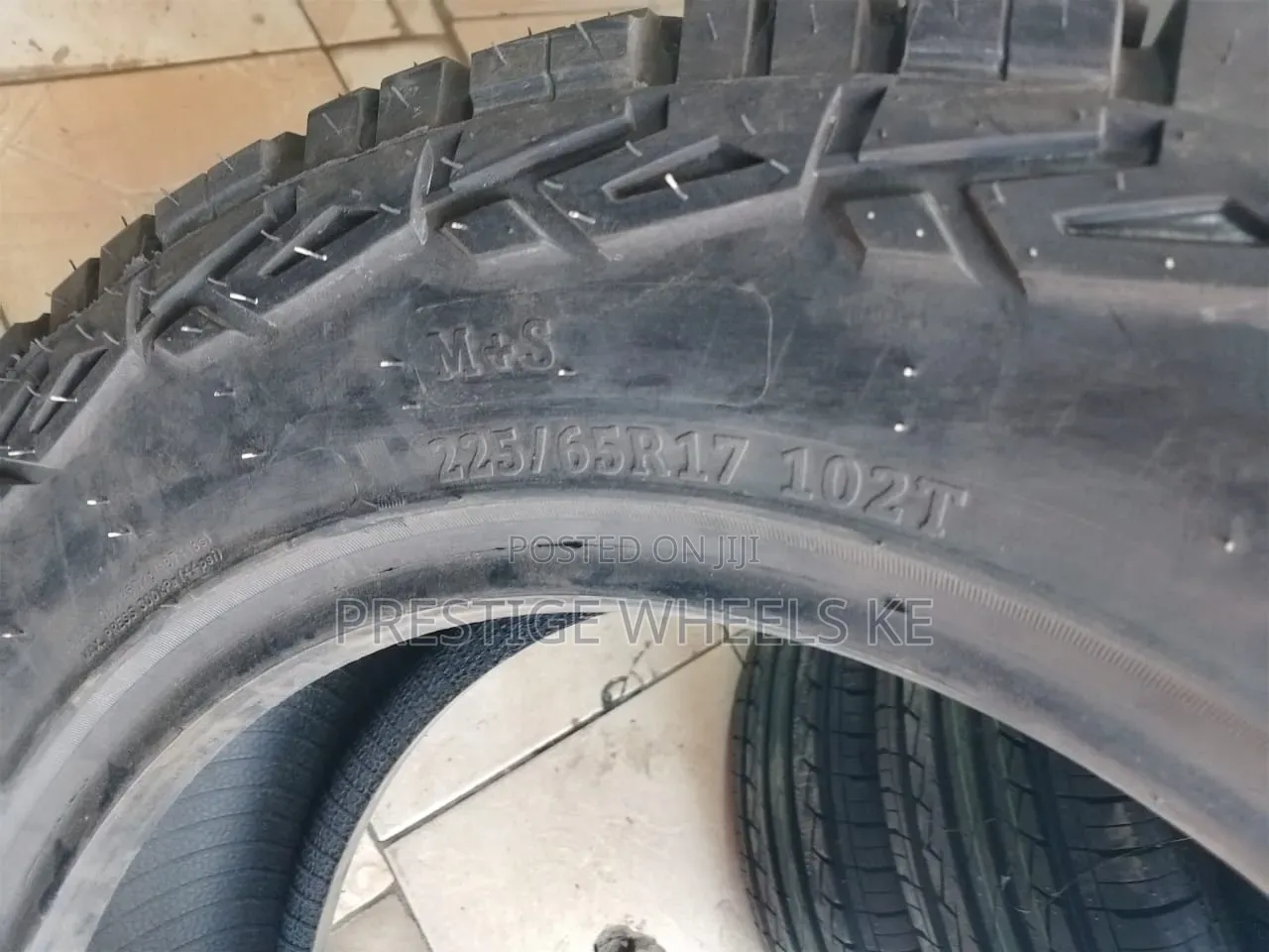 225/65r17 Comforser at Tires