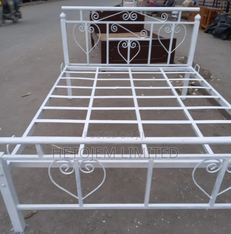 Elegant 5by6 White Bed Available at 10,000