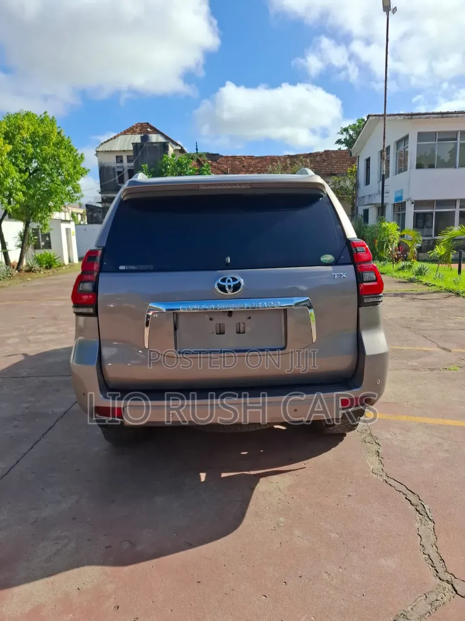 Toyota Land Cruiser Prado 2018 Brown