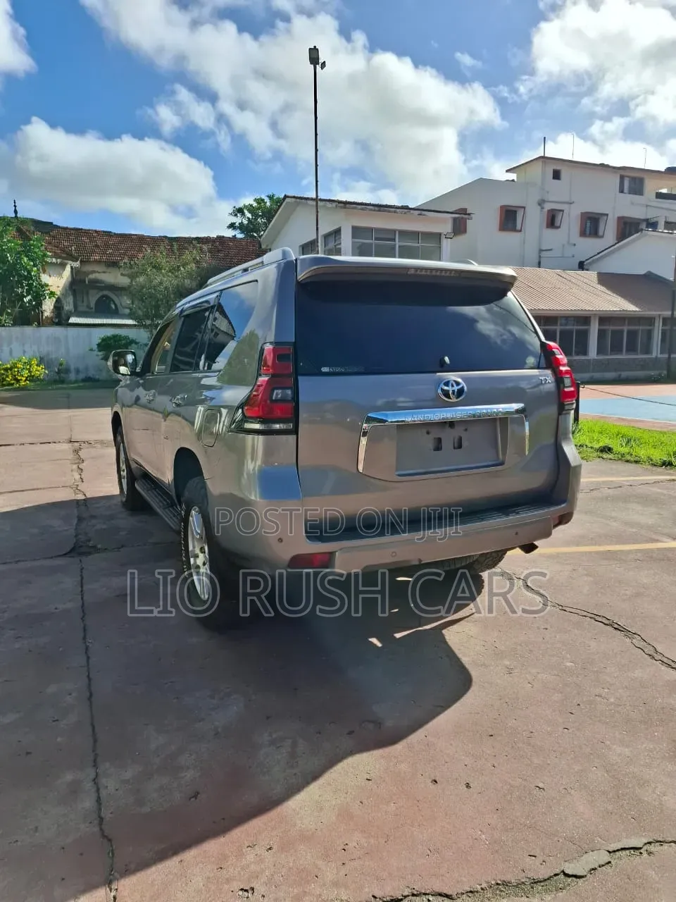 Toyota Land Cruiser Prado 2018 Brown