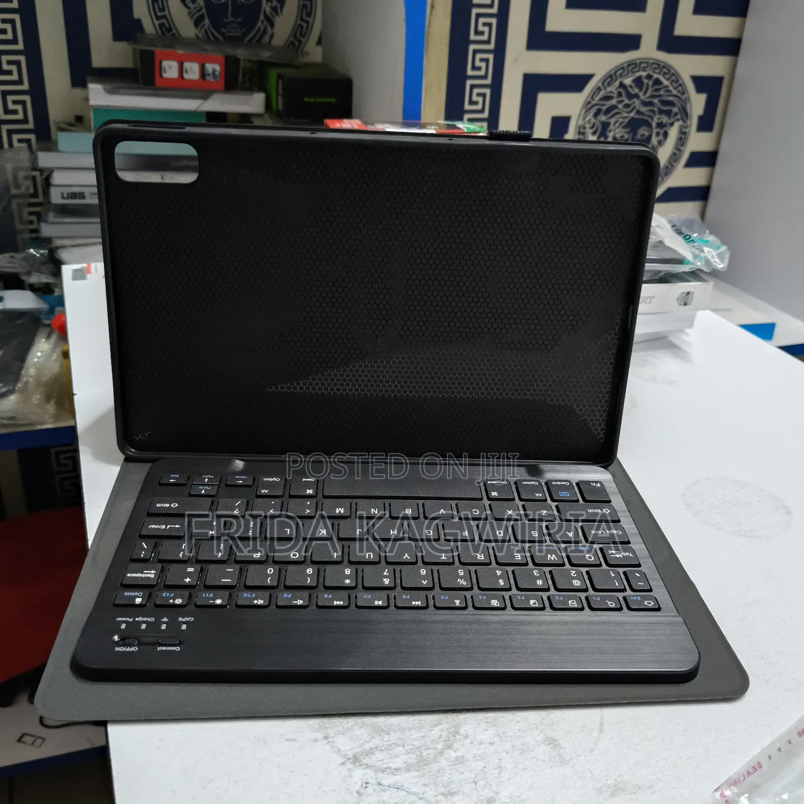 Lenovo P11 Smart Keyboard Flip Case ( Bluetooth Detachable Keyboard