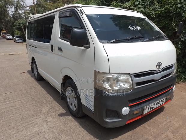 Toyota HiAce 2013 White - thumbnail 3
