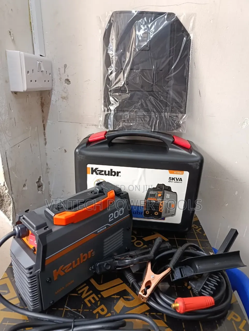 Kzubr Welding Machine 200 Amps