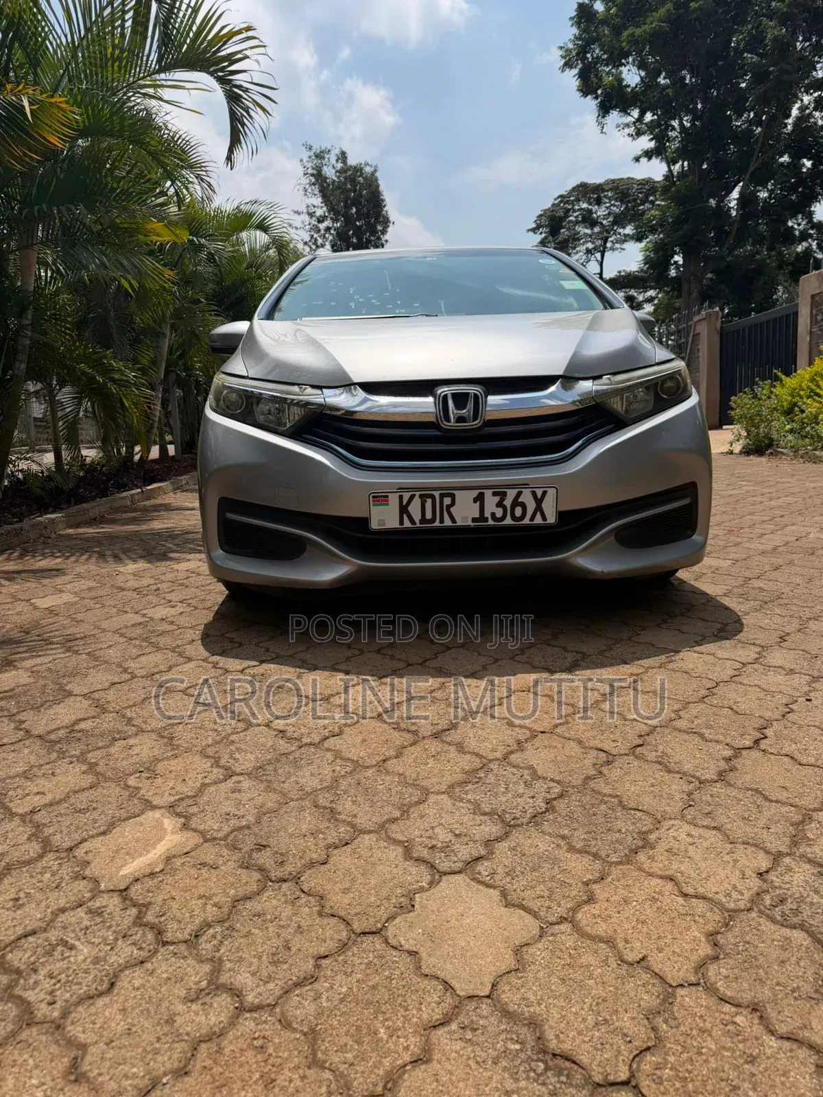 Honda Fit Shuttle 2017 Silver