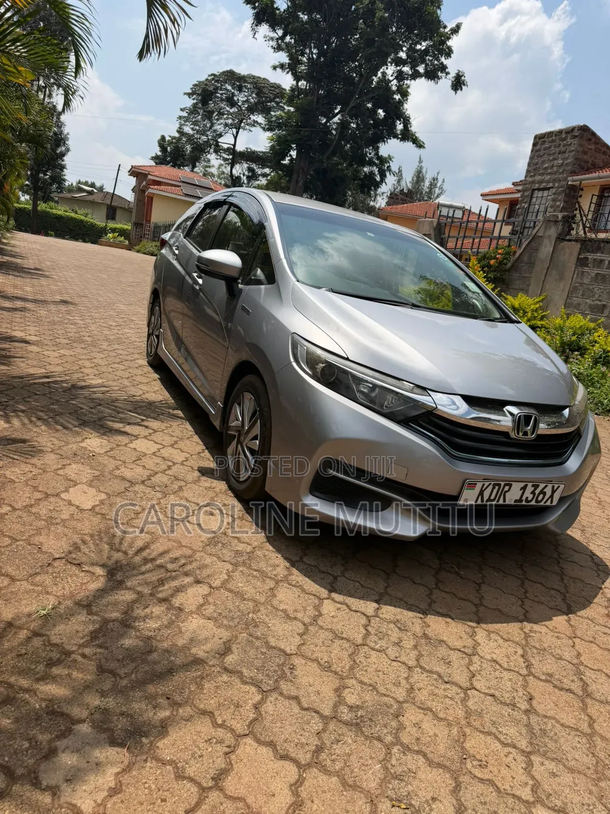 Honda Fit Shuttle 2017 Silver