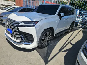 Lexus LX 2019 White