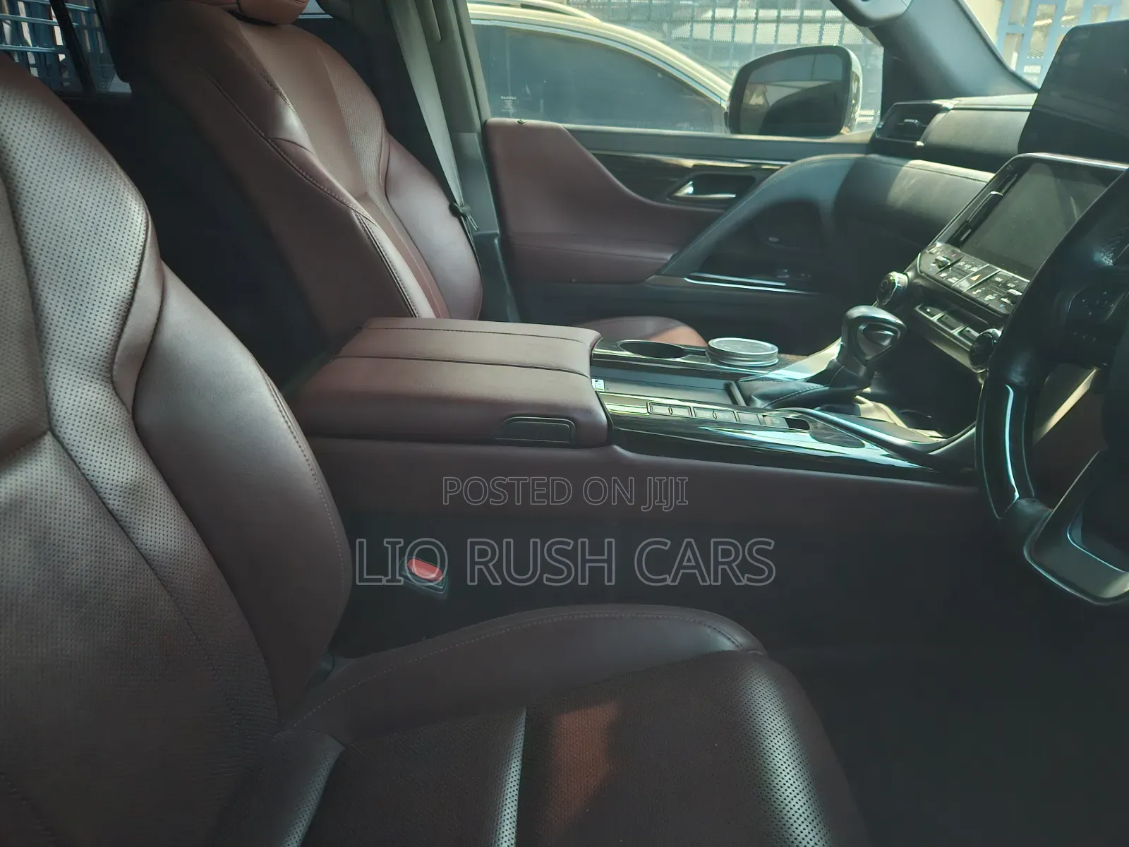 Lexus LX 2019 White