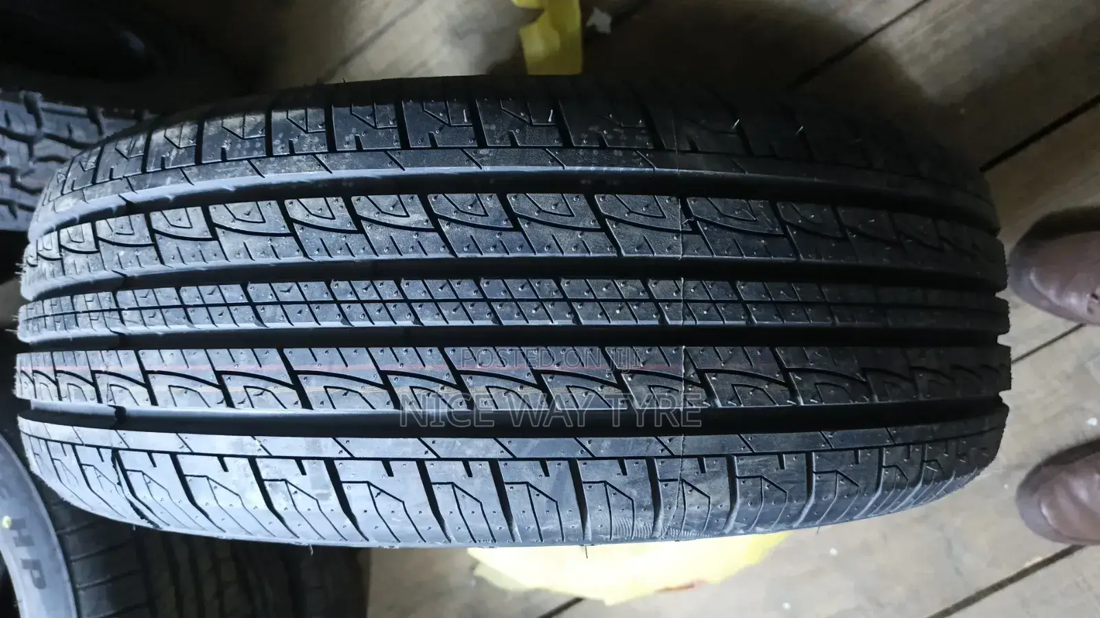 215/60r17 Zextour