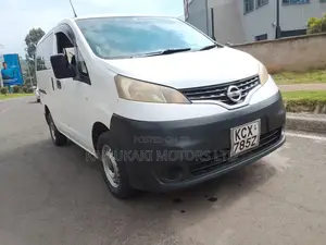 Nissan NV200 2012 White