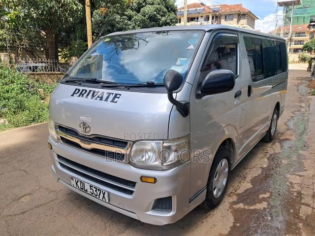 Toyota HiAce 2015 Silver - thumbnail 5
