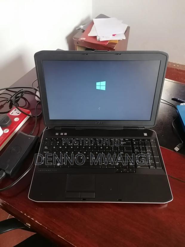 Laptop Dell Latitude 5300 4GB Intel Core i3 HDD 1T - thumbnail 2