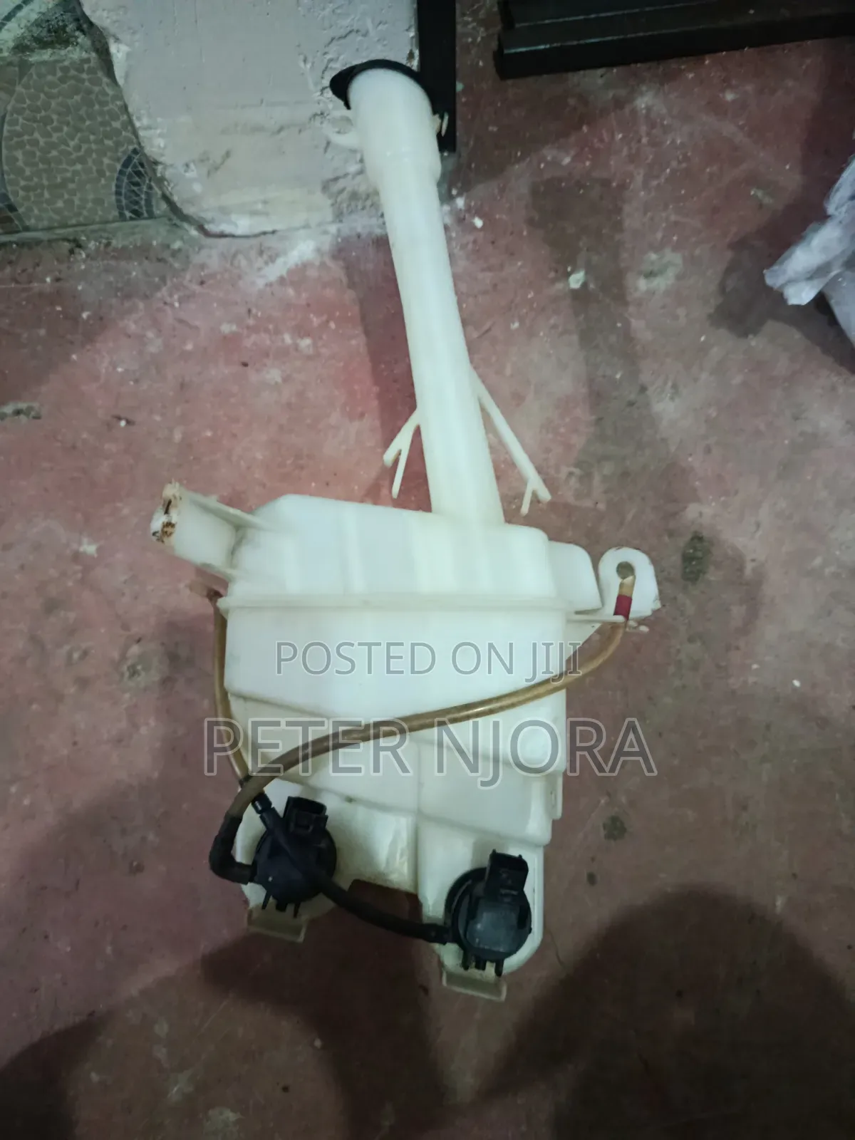 Axio 141 Washer Bottle
