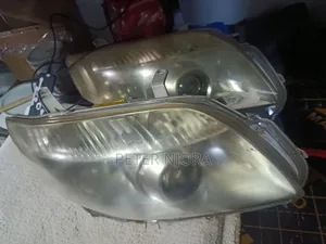 Fielder 141 Zenon Headlights