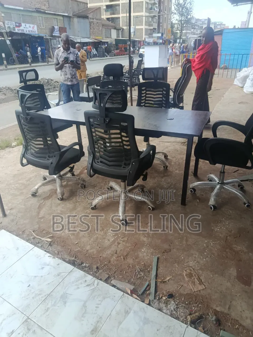 Simple Meeting Table and Headrest Chair