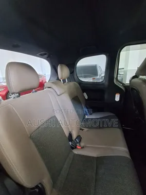 Toyota Porte 2018 Off white