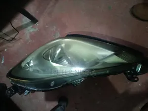 Honda Fit 2012 Headlights