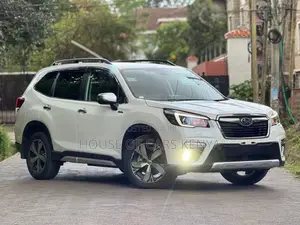 Subaru Forester 2019 White