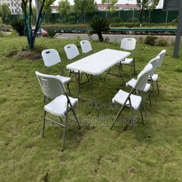 Office Table : White 6-Foot Plastic Folding Trestle Table